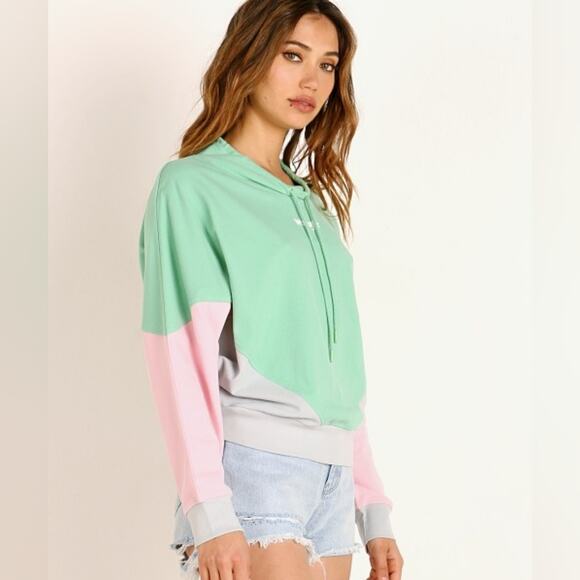 Wrangler Women's 90's Sweatshirt Neptune Green Pink Long Sleeve Size Large - Picture 1 of 8